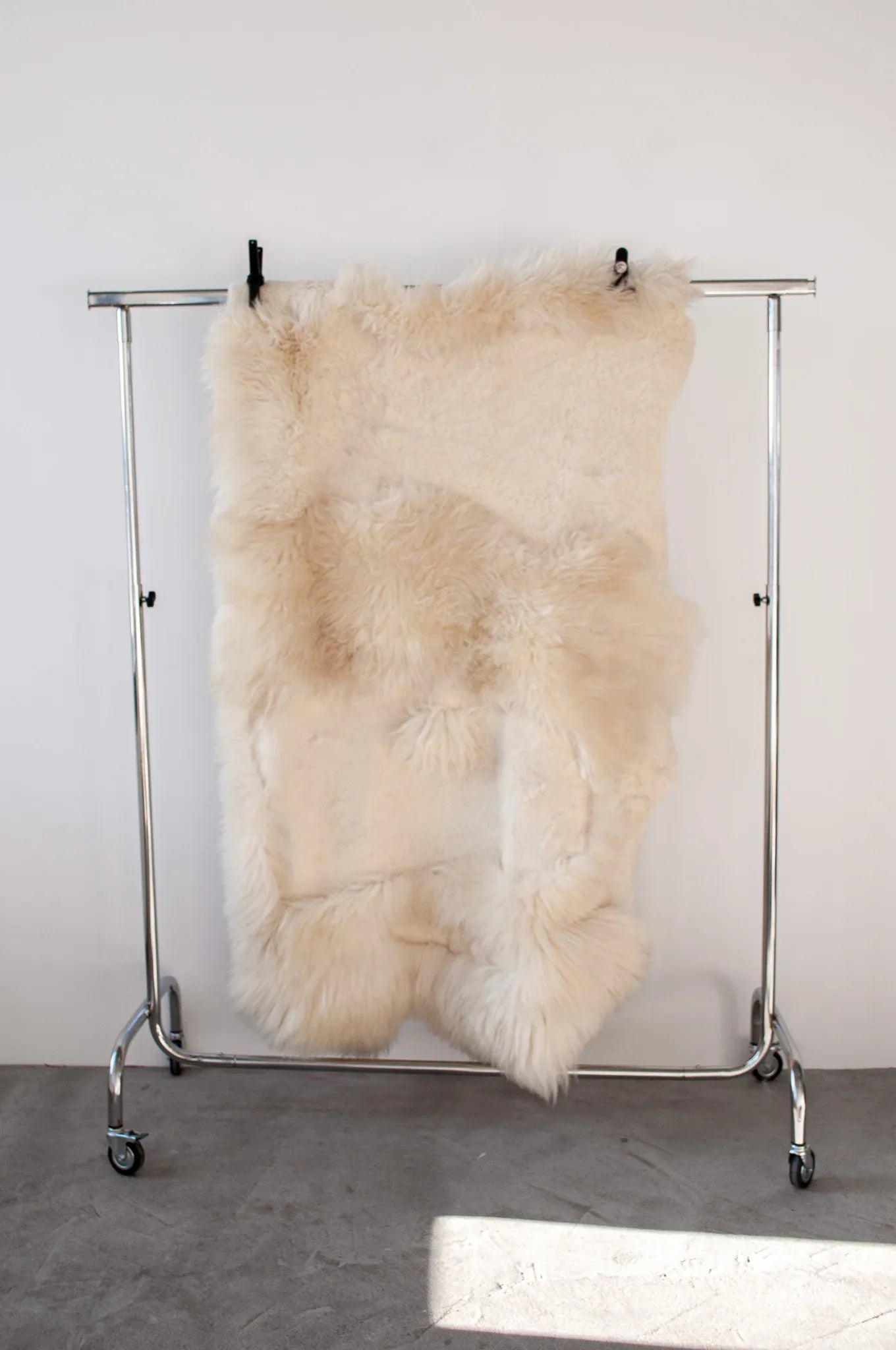 Natural Sheepskin Ivory Carpet - Irregular-1