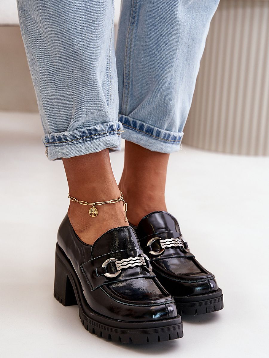 Heeled low shoes model 199810 Step in style