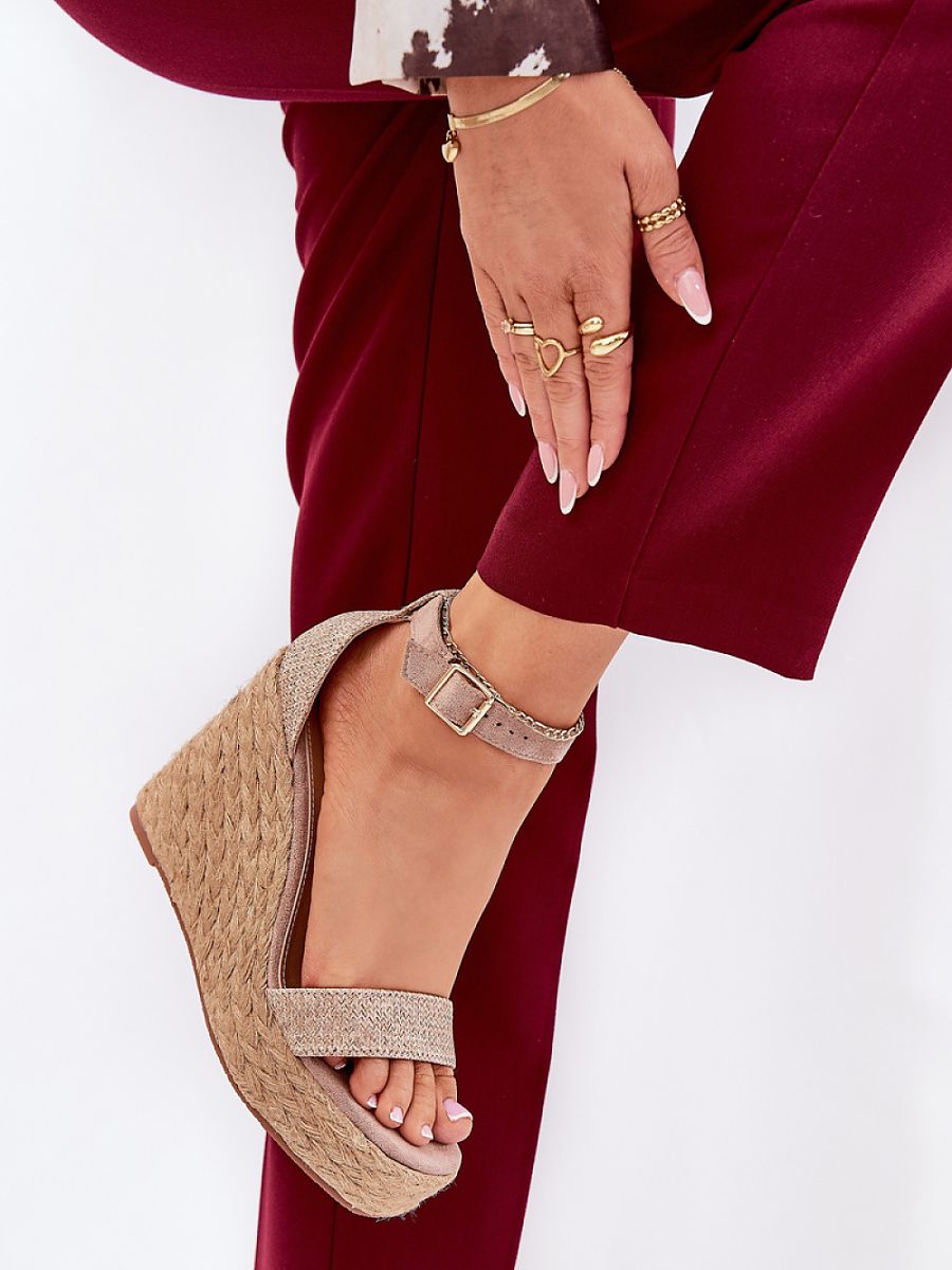 Buskin model 209911 Step in style