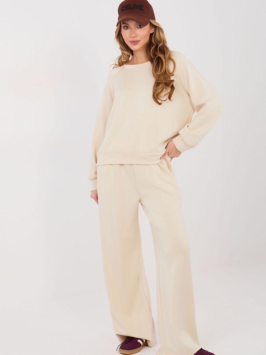 Beige Blødt Træningssæt i Butter-Stof — Factory Price